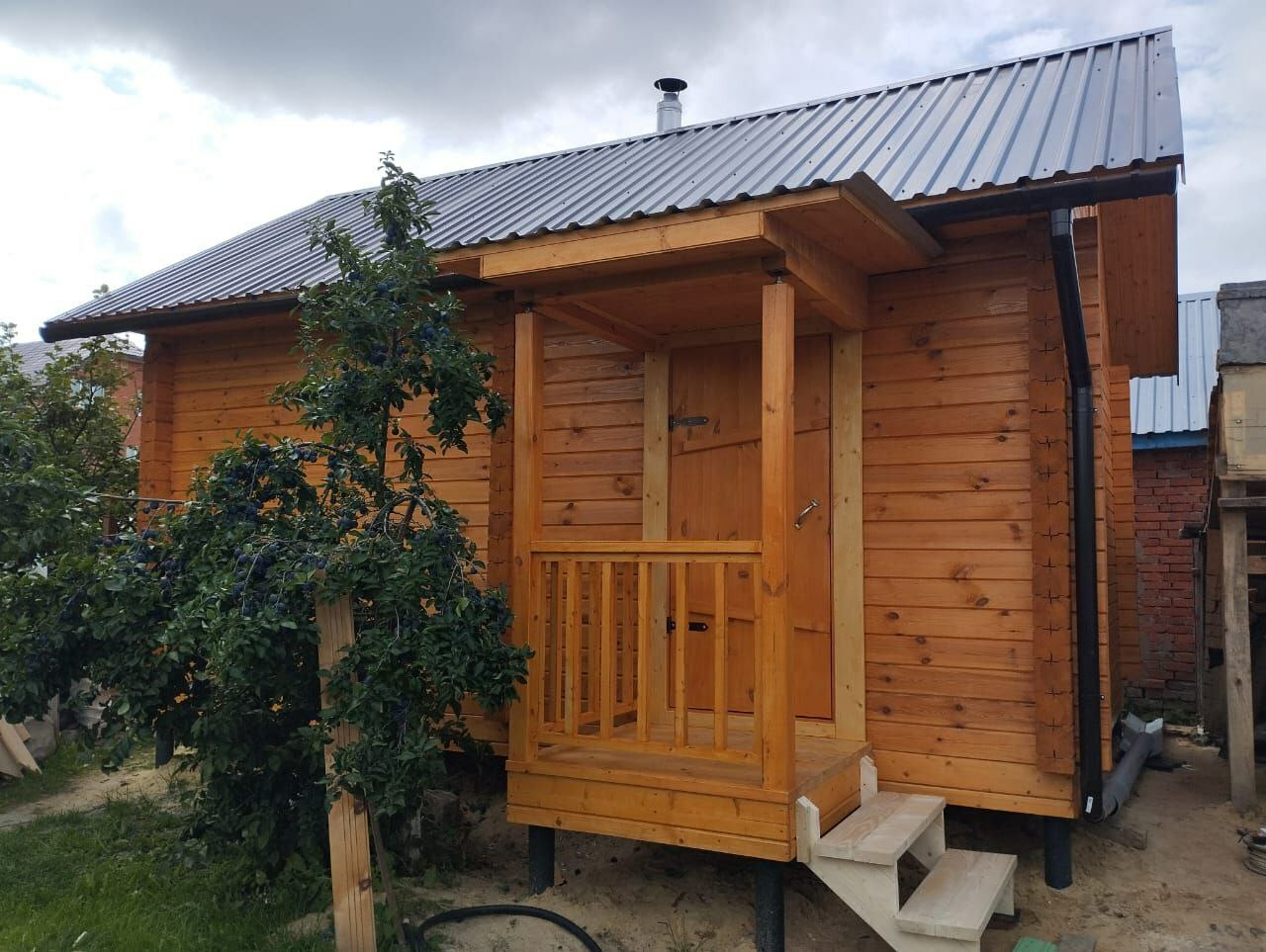 Баня из профилированного бруса 4х6м.